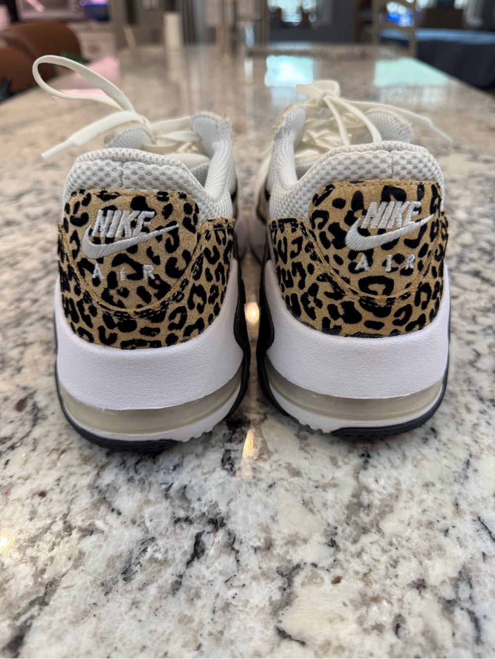 Nike Air Max Excee White Leopard Print Sneakers Women’s 9.5 Animal Print - Picture 5 of 9